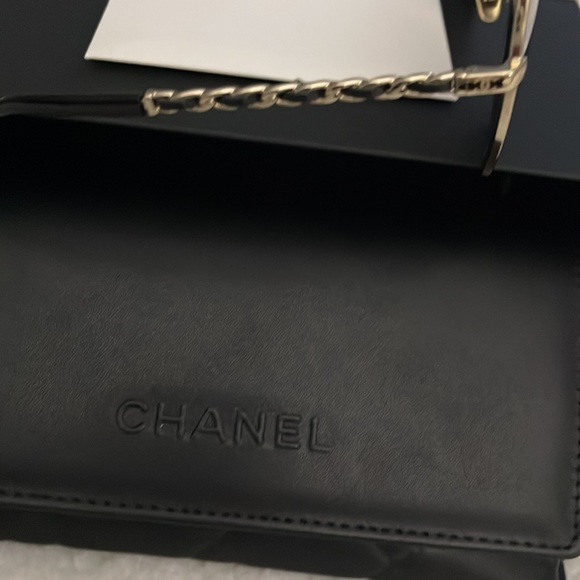 Chanel 2023 Sunglasses brand new 100% Authentic comes with everything.. - Picture 4 of 10